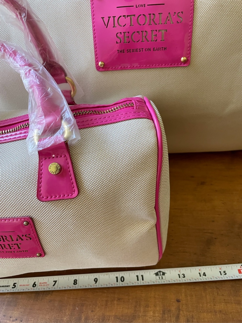 Victoria's Secret Weekender Duffel Bag Canvas Cream Hot Pink Y2K Travel Satchel - Picture 12 of 13